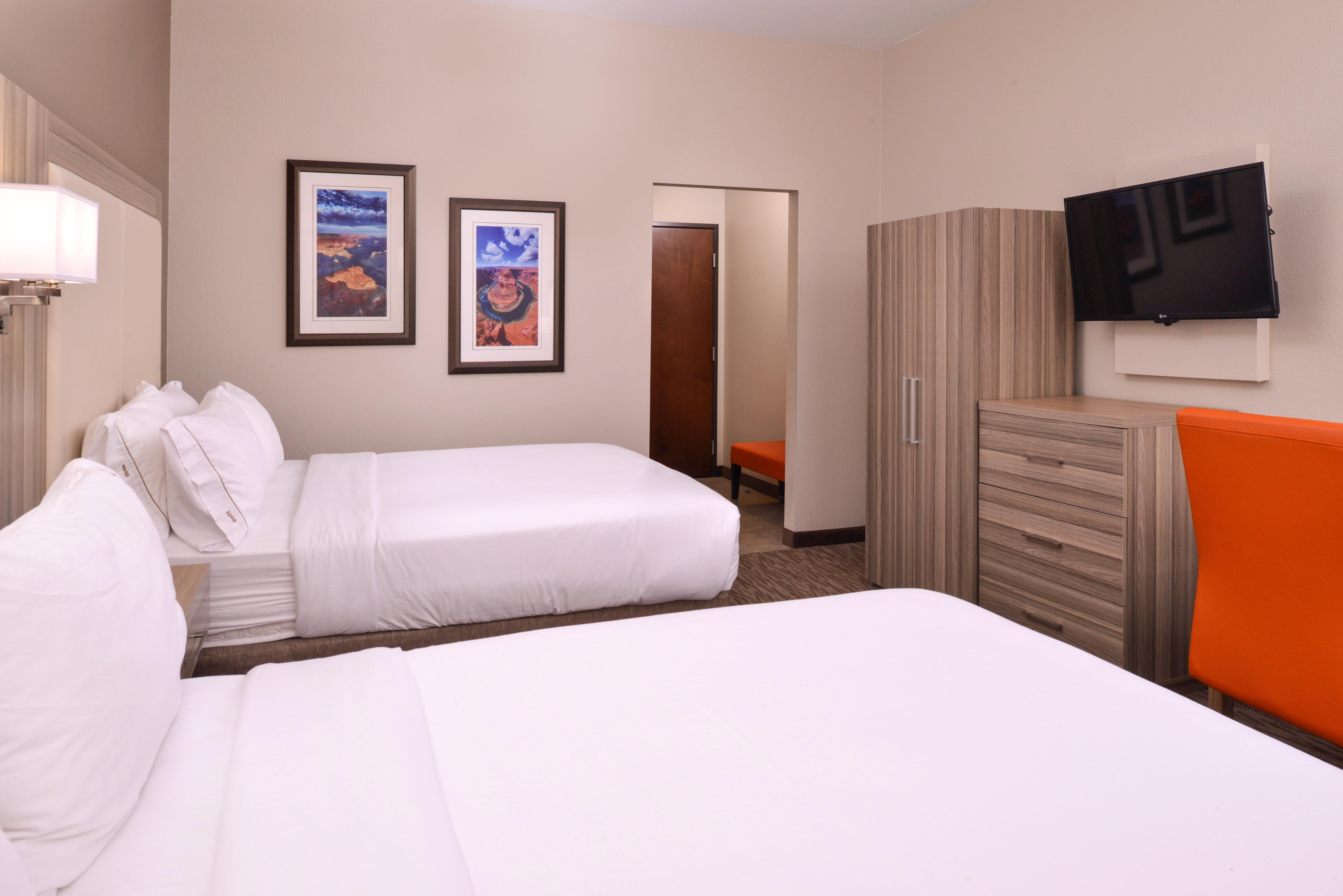 Hotel Express & By Ihg Williams