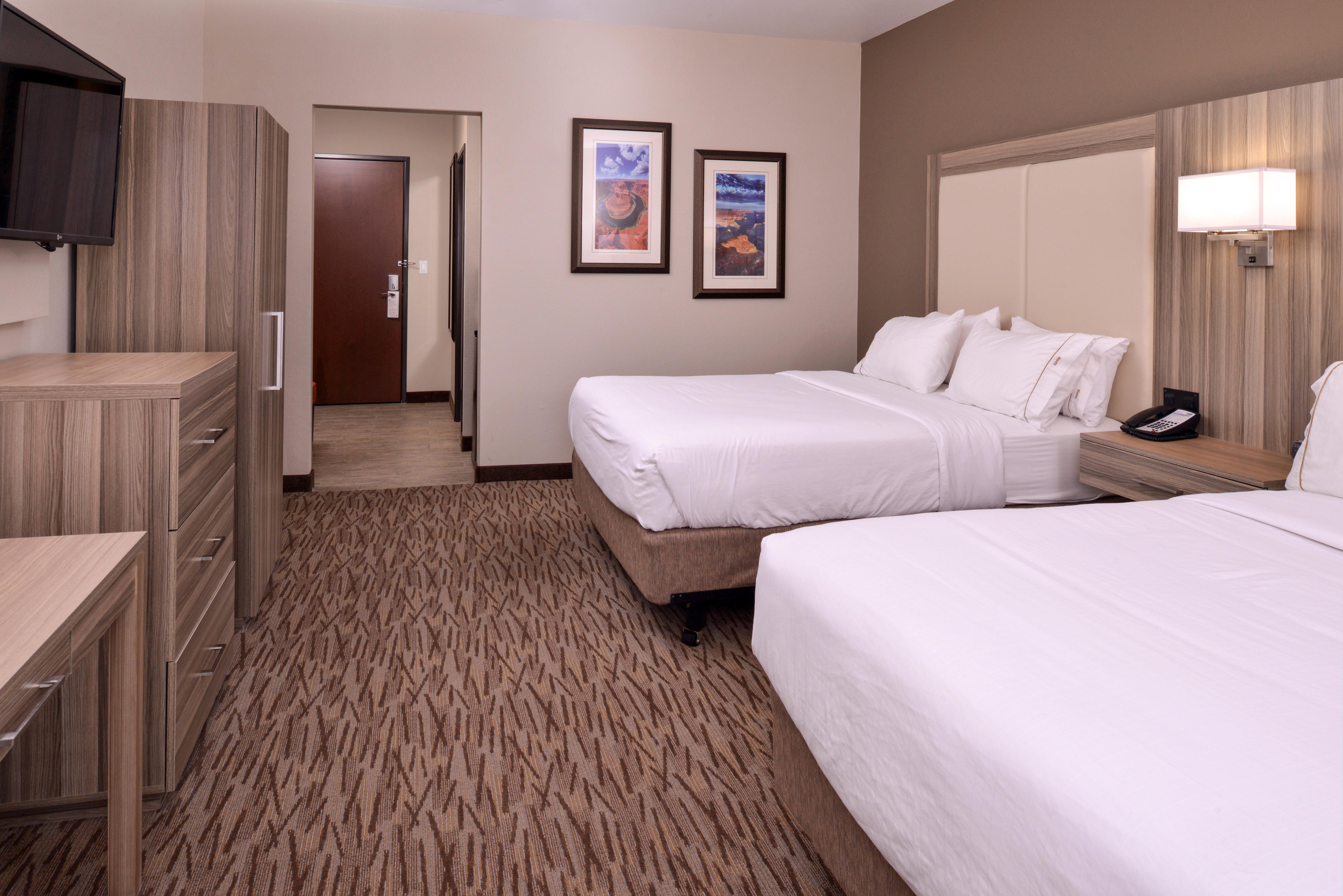 Express & By Ihg 3*