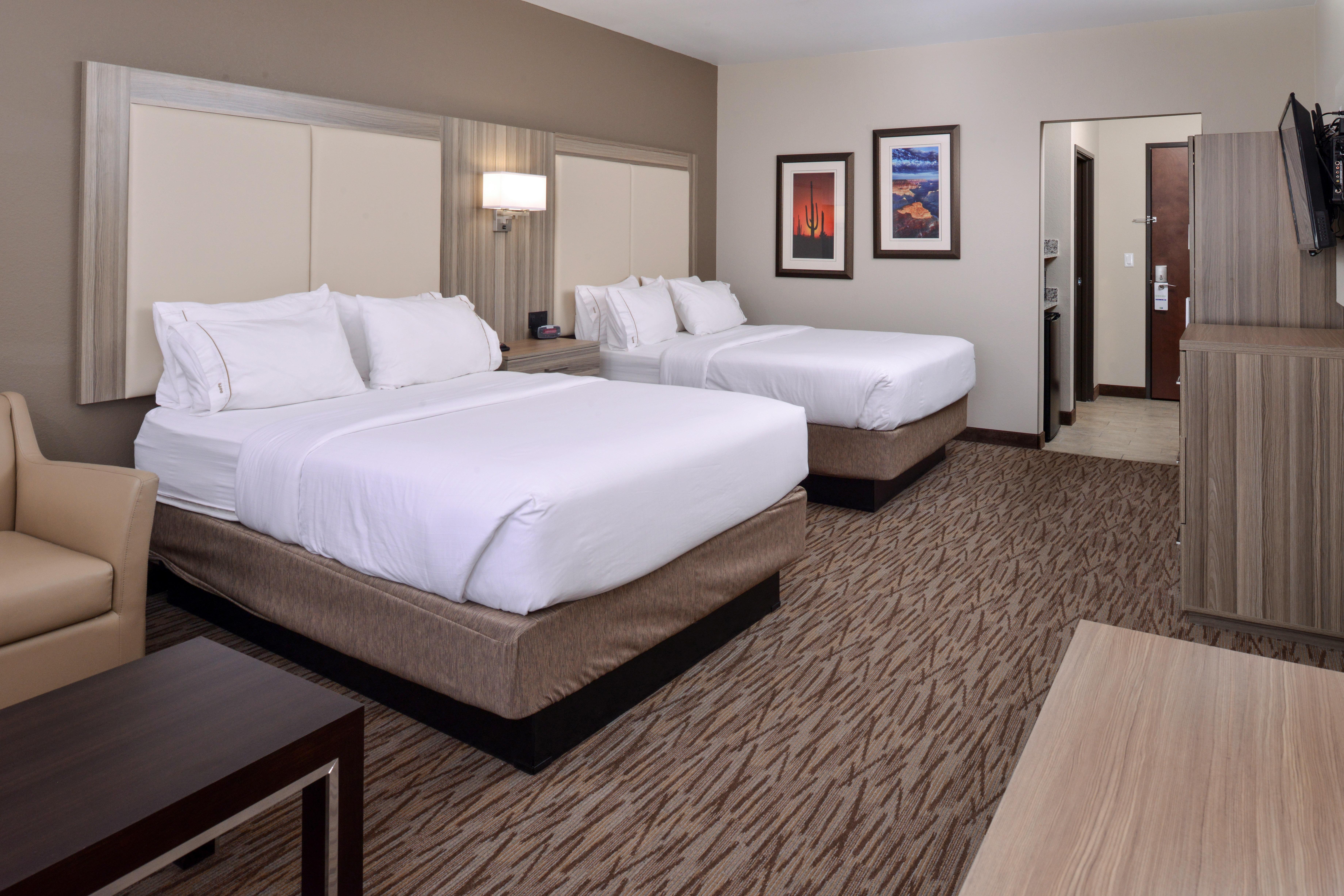 Express & By Ihg 3* Williams
