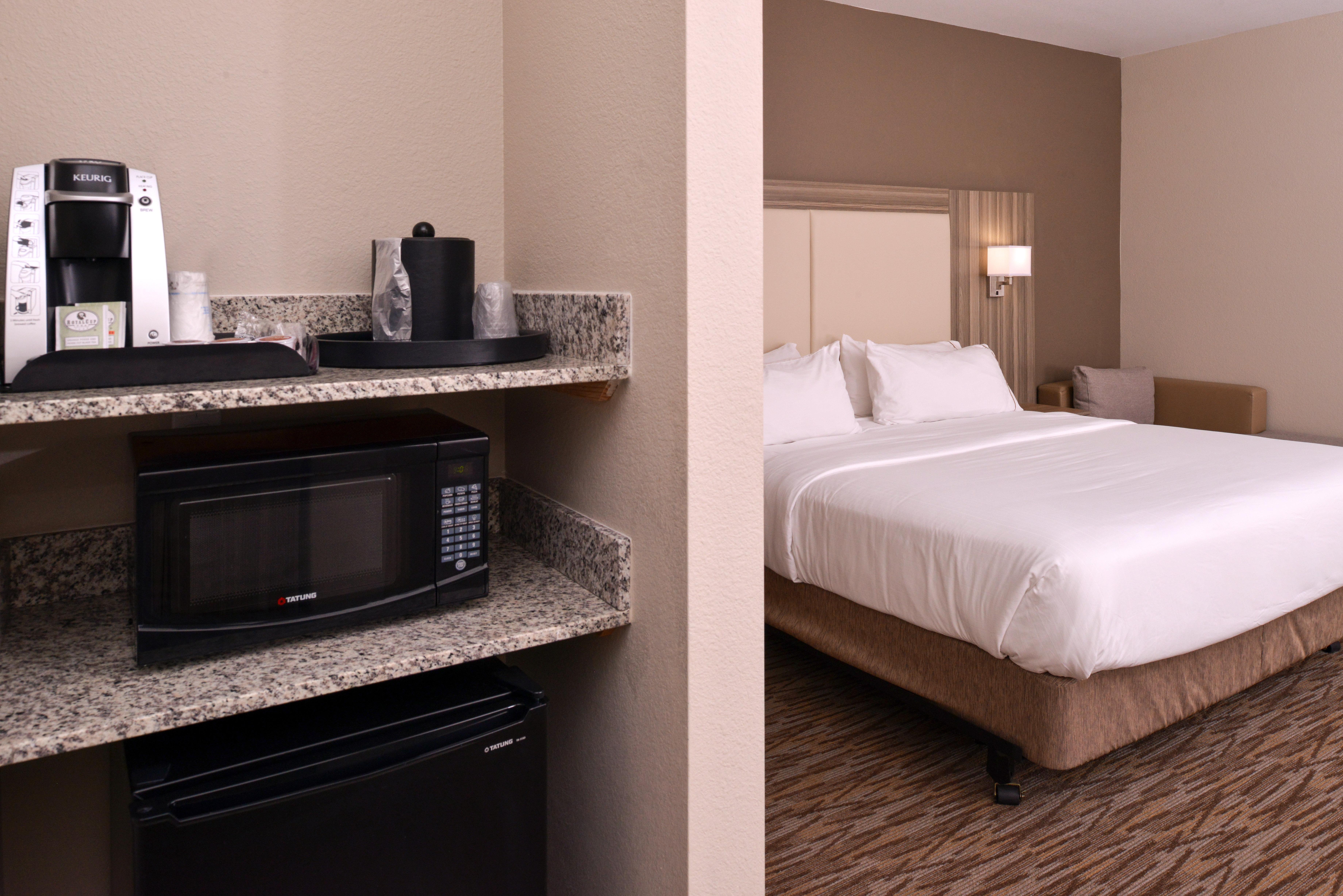 Express & By Ihg Hotel 3*