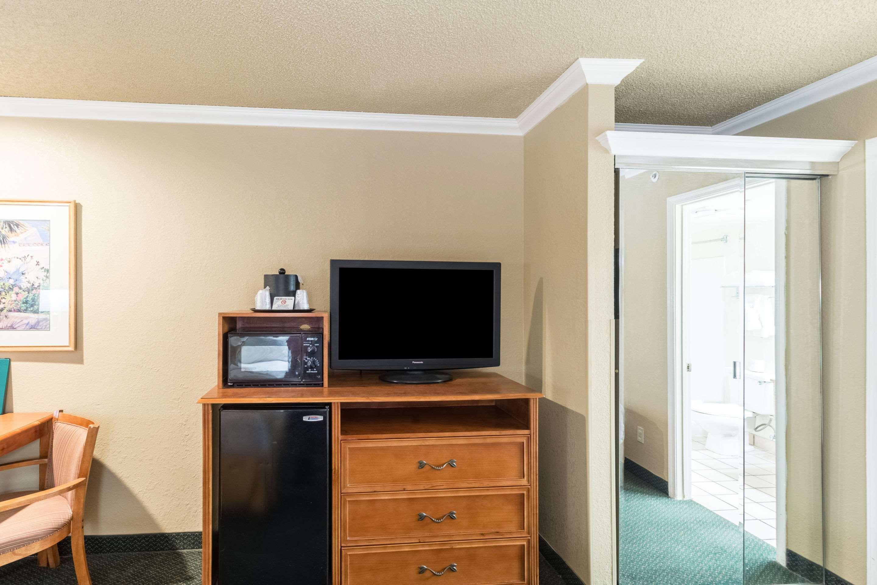 Hotel Quality I-10 3*