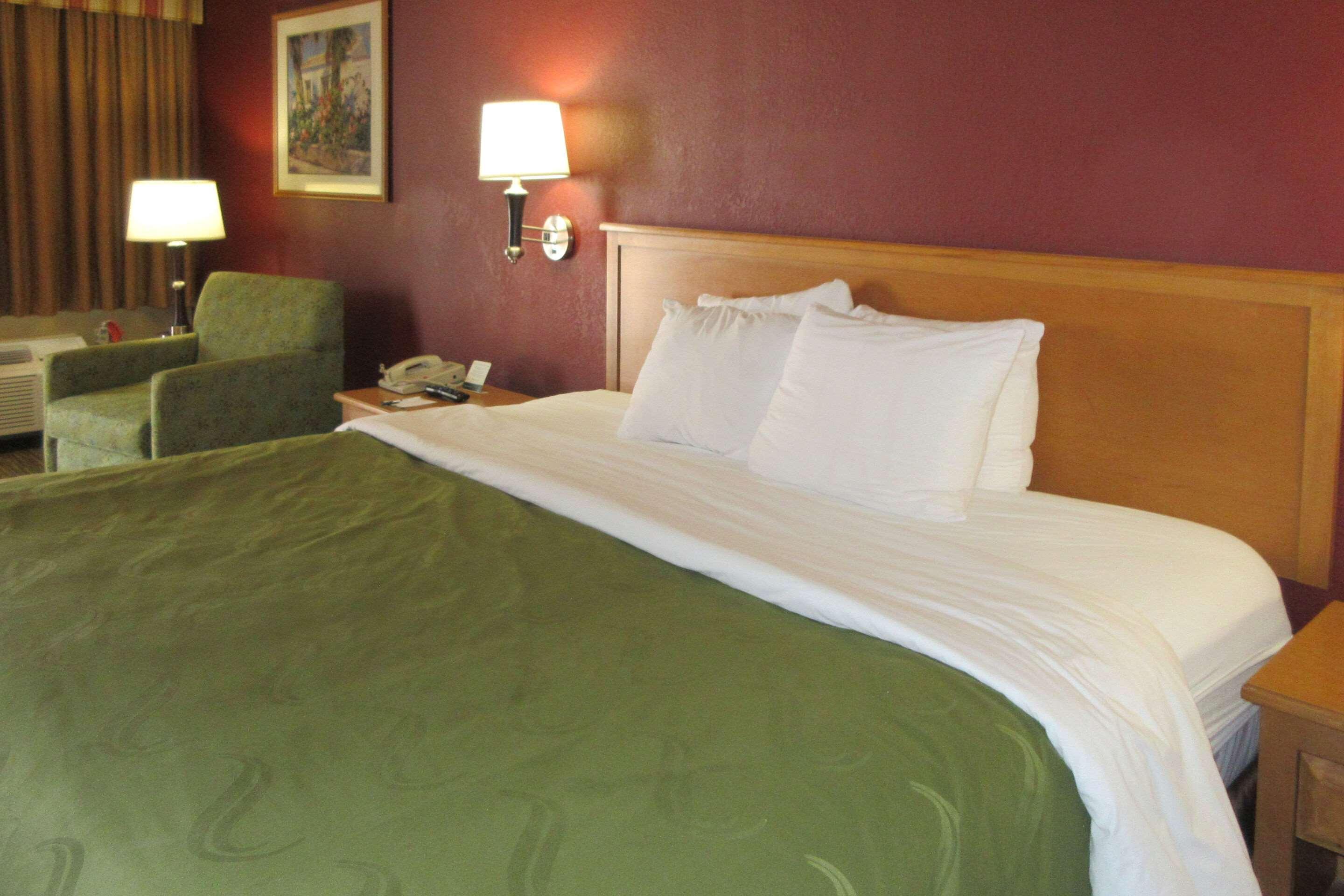 Hotel Quality I-10