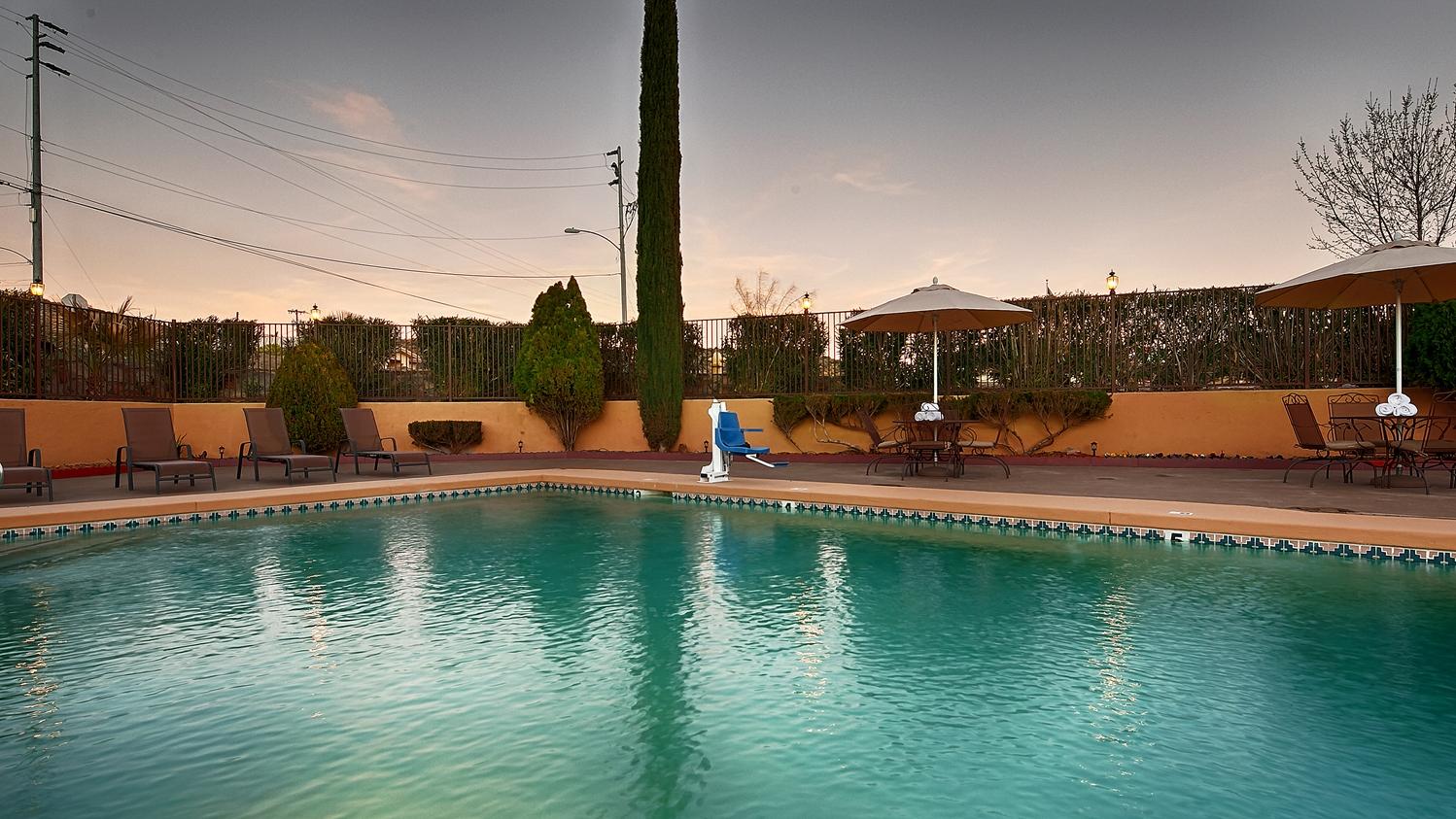 Western Copper Hills Hotel