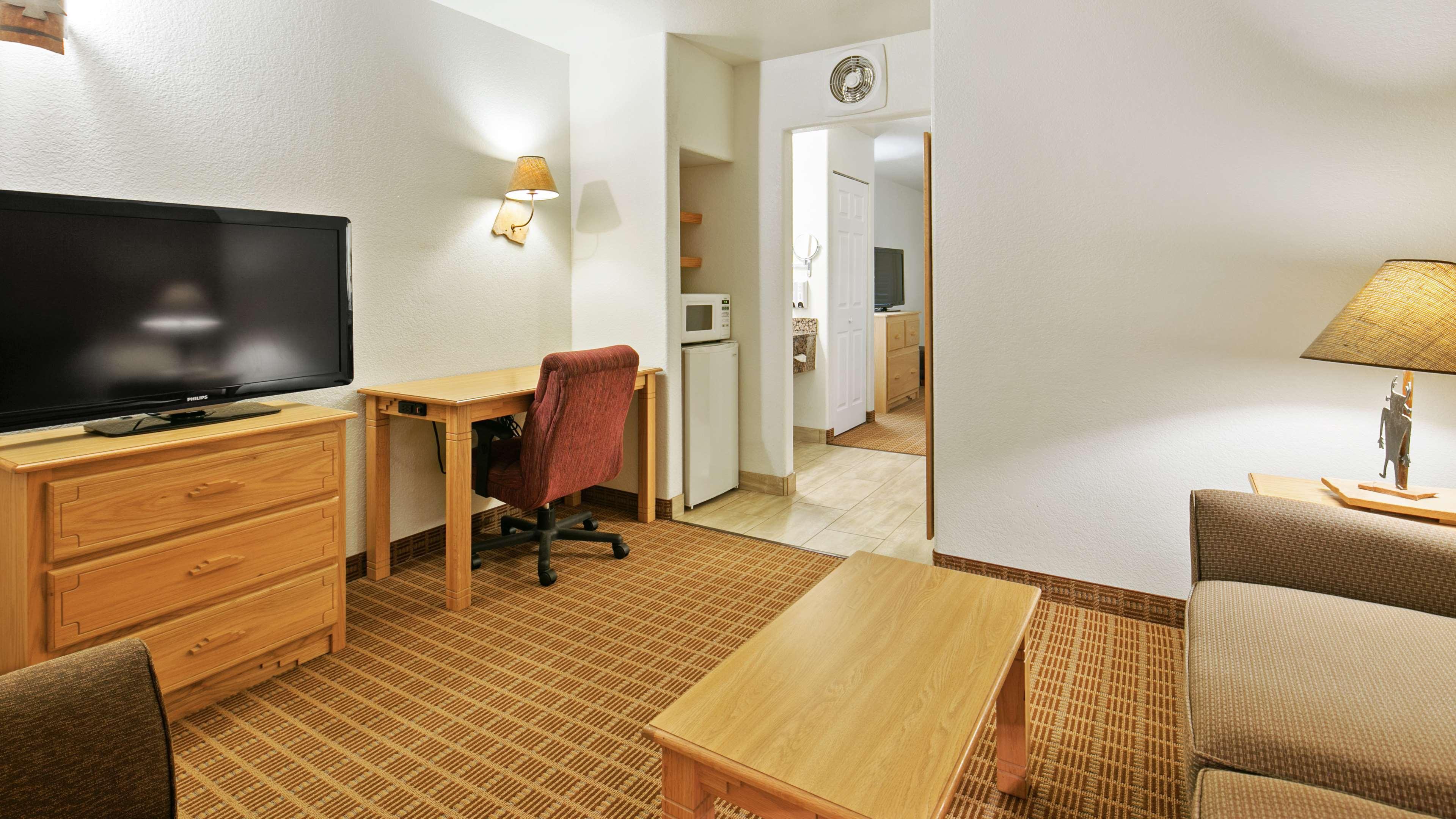 Western & Hotel Gold Canyon