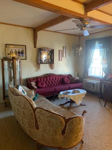 Bordello Bed & Breakfast 2*