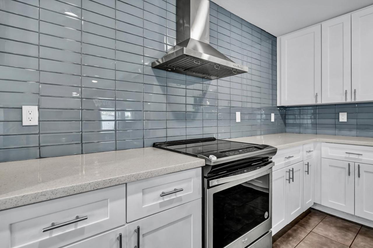 Quiet Contemporary Executive 4bd, 3ba Estate With Pool Tempe