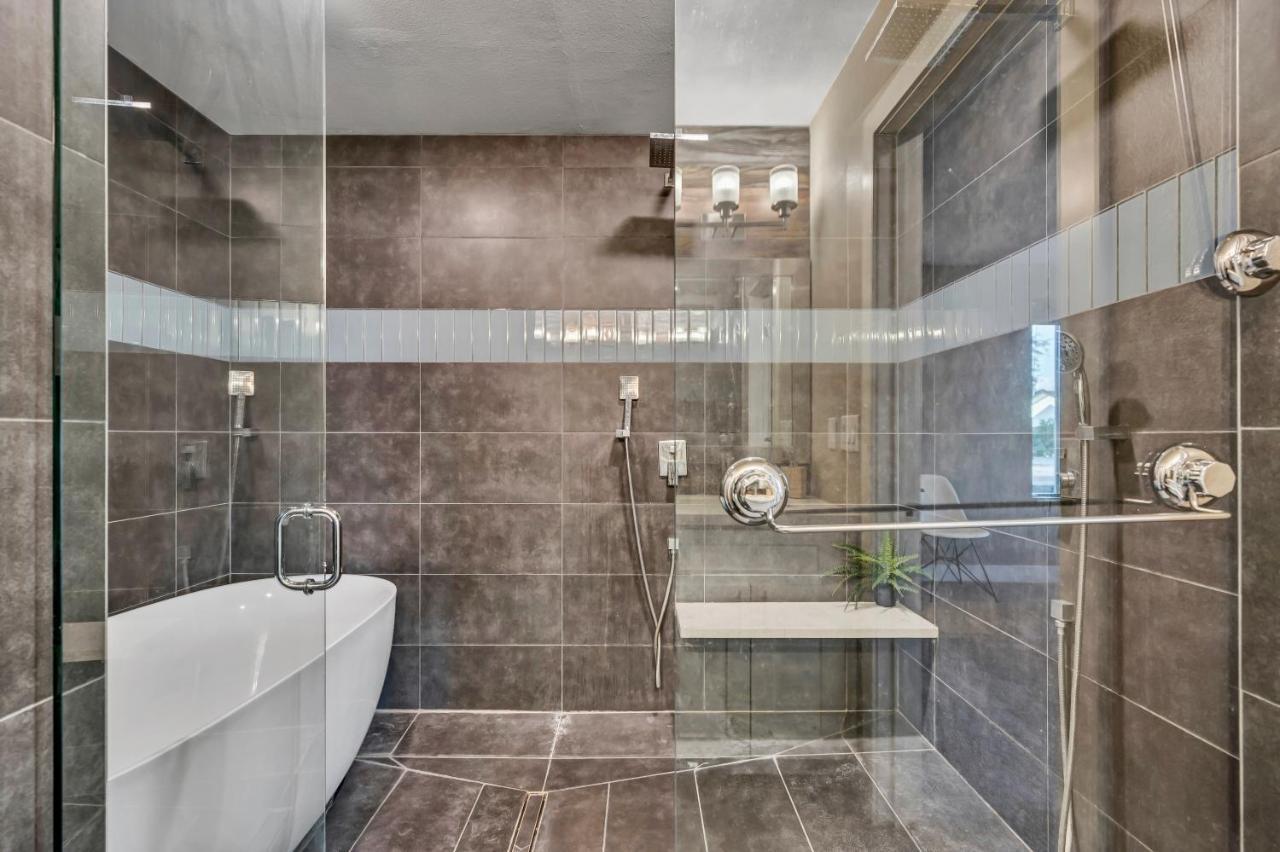 Quiet Contemporary Executive 4bd, 3ba Estate With Pool Villa Tempe