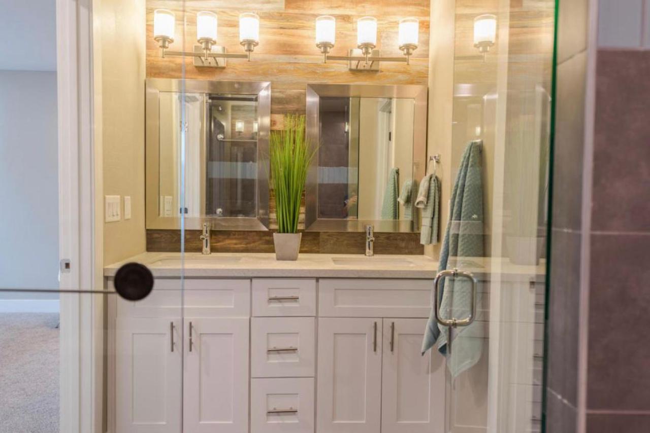 Quiet Contemporary Executive 4bd, 3ba Estate With Pool * Tempe