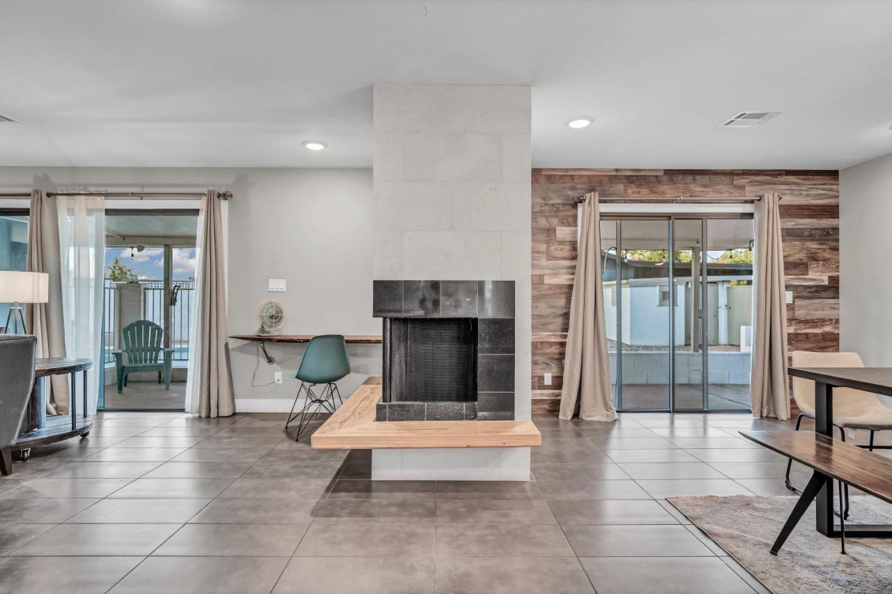 Quiet Contemporary Executive 4bd, 3ba Estate With Pool * Tempe