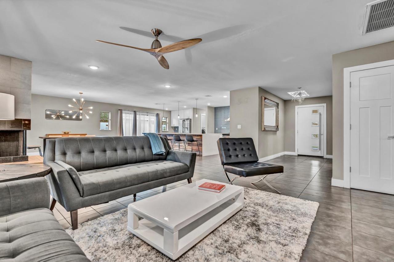 Villa Quiet Contemporary Executive 4bd, 3ba Estate With Pool Tempe