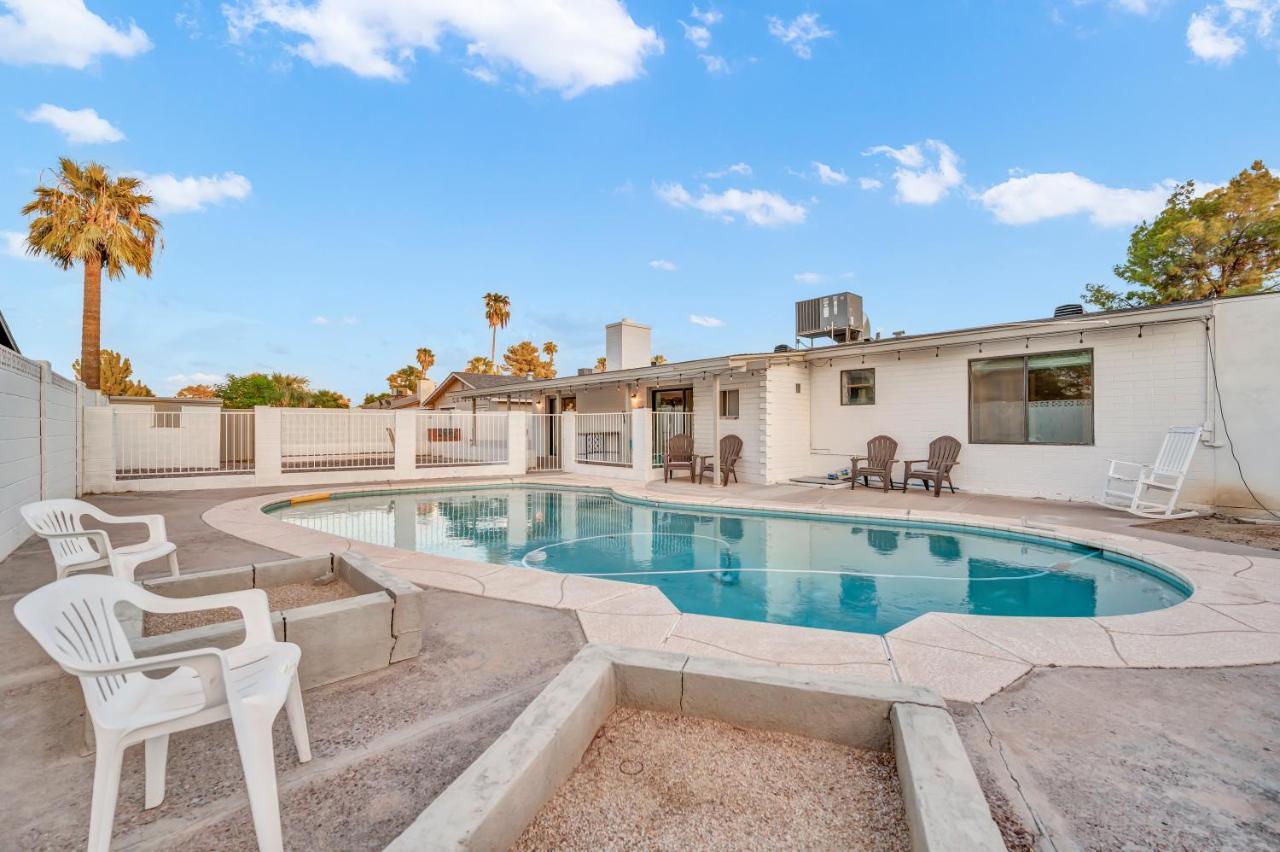 Villa Quiet Contemporary Executive 4bd, 3ba Estate With Pool *
