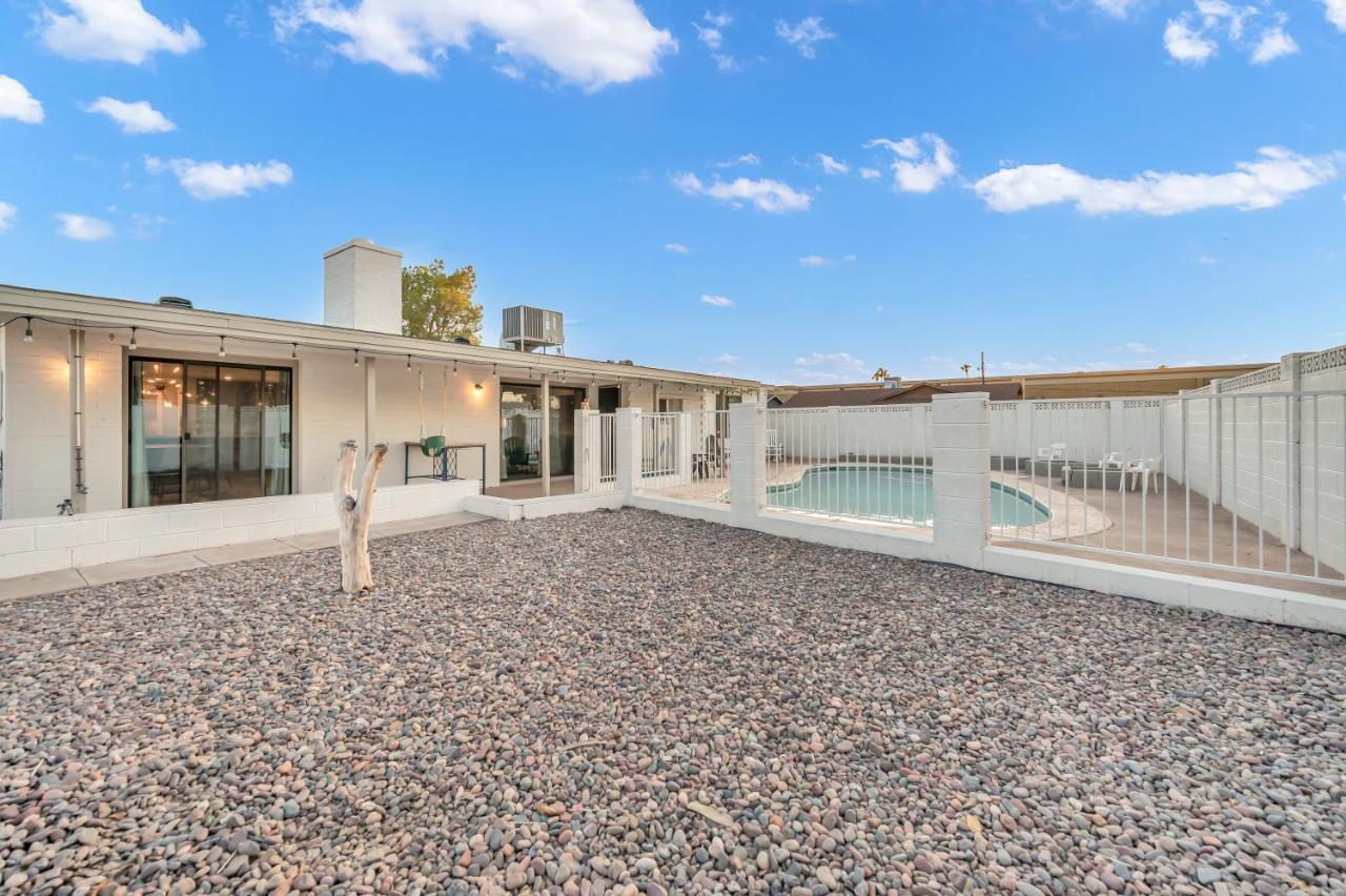 Villa Quiet Contemporary Executive 4bd, 3ba Estate With Pool