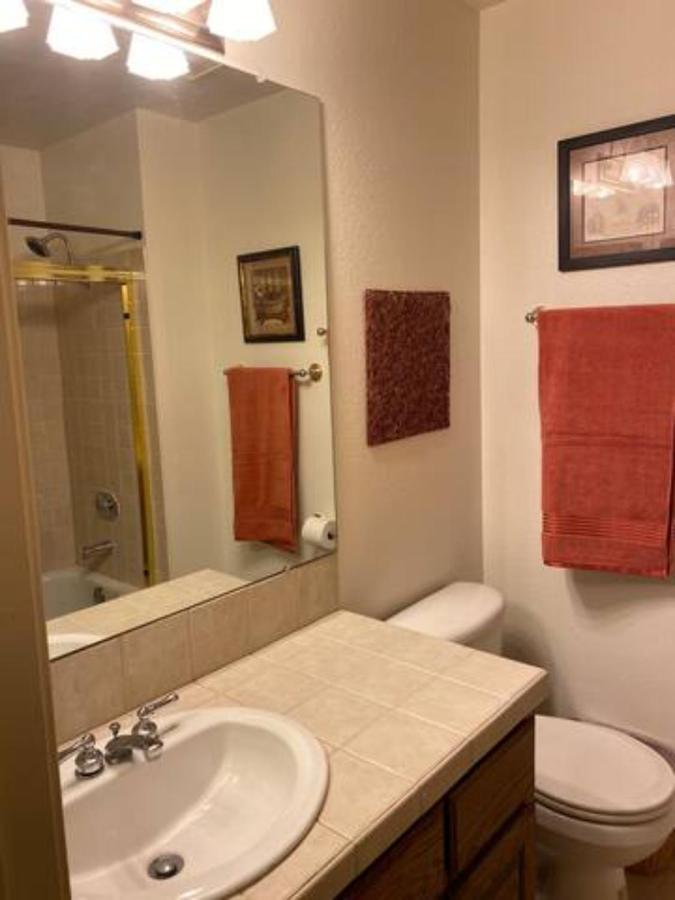 Private Oasis With River Views Across From Laughlin Holiday home *