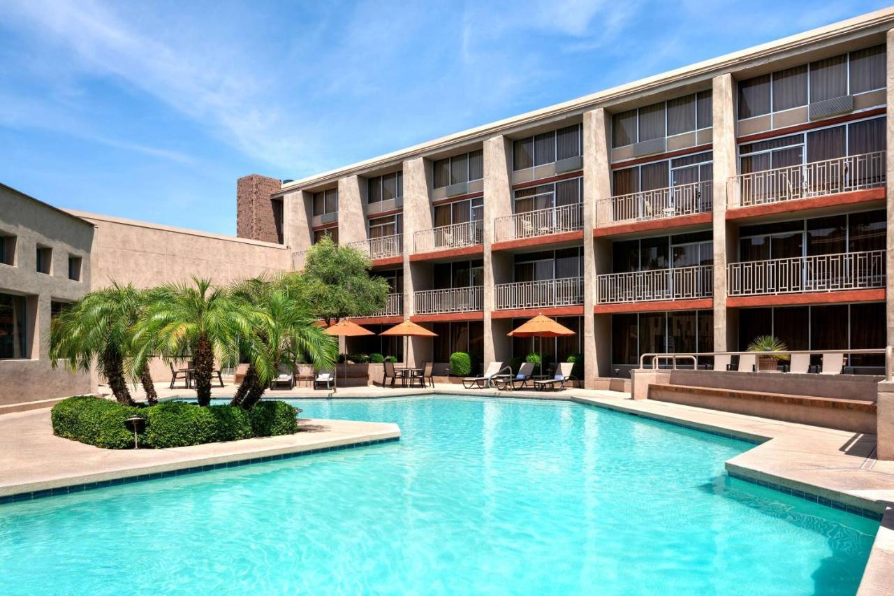 Wyndham Phoenix Airport - 3* Tempe