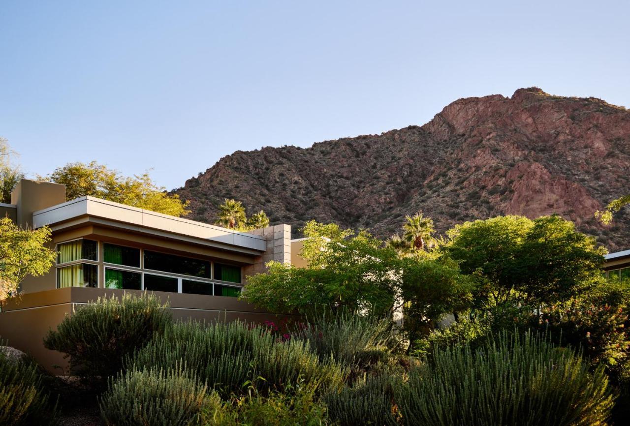 Sanctuary Camelback Mountain, A Gurney's And