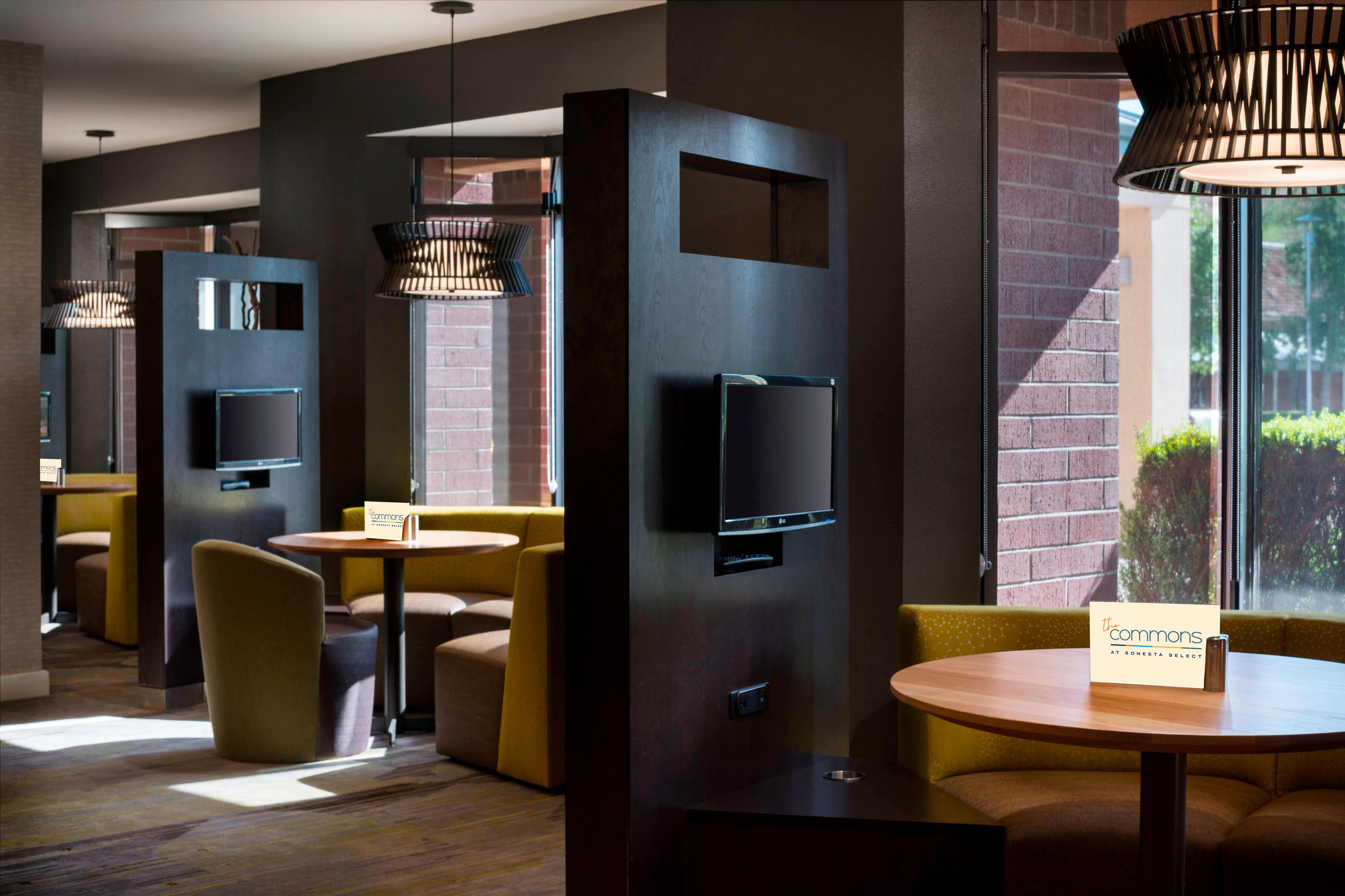 Sonesta Select Downtown Hotel