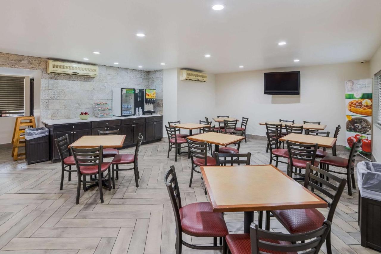 Hotel Quality & - Phoenix West 2*
