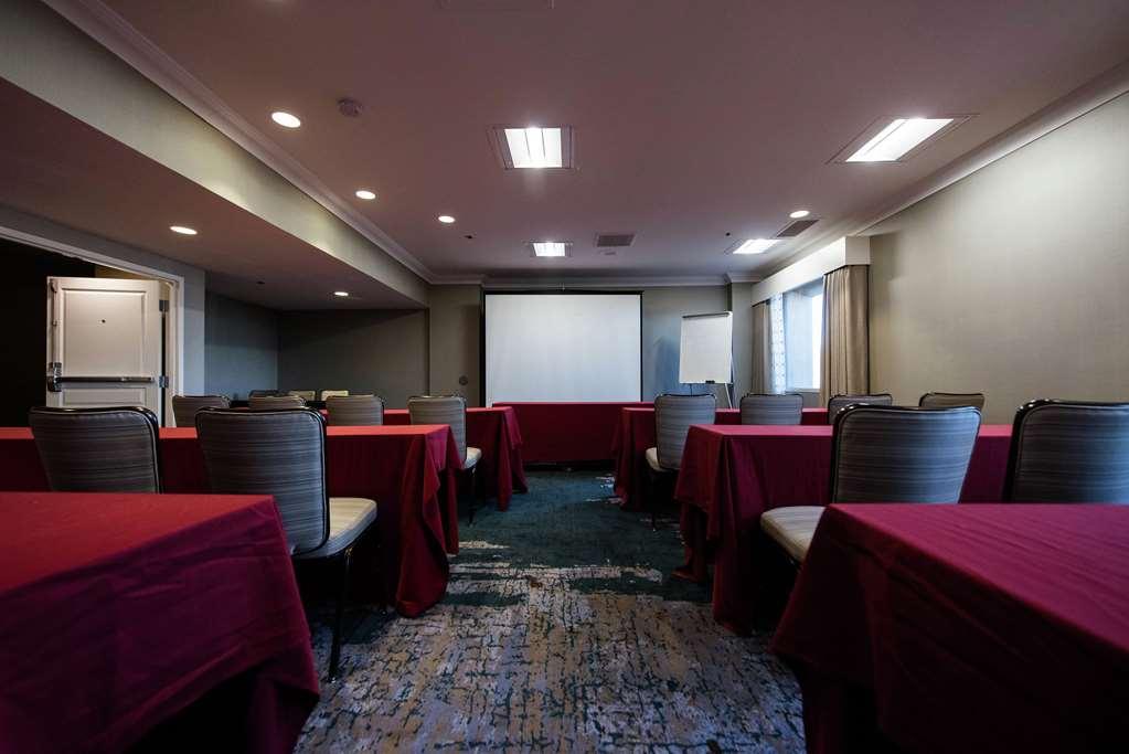 Hotel Hilton East Tucson