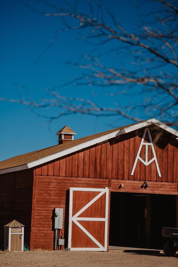 Monument Guest Ranch Resort 4*