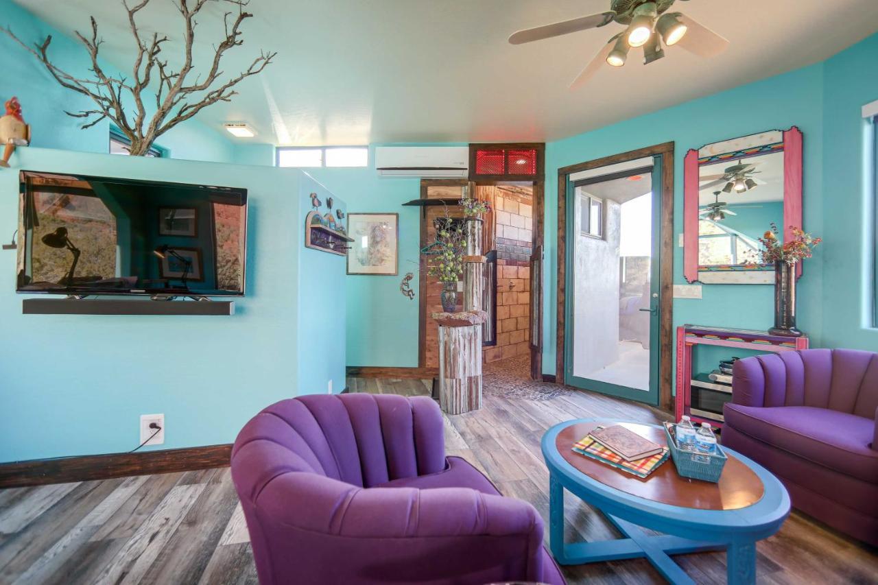 Apartment With Amazing View And On-site Hiking!