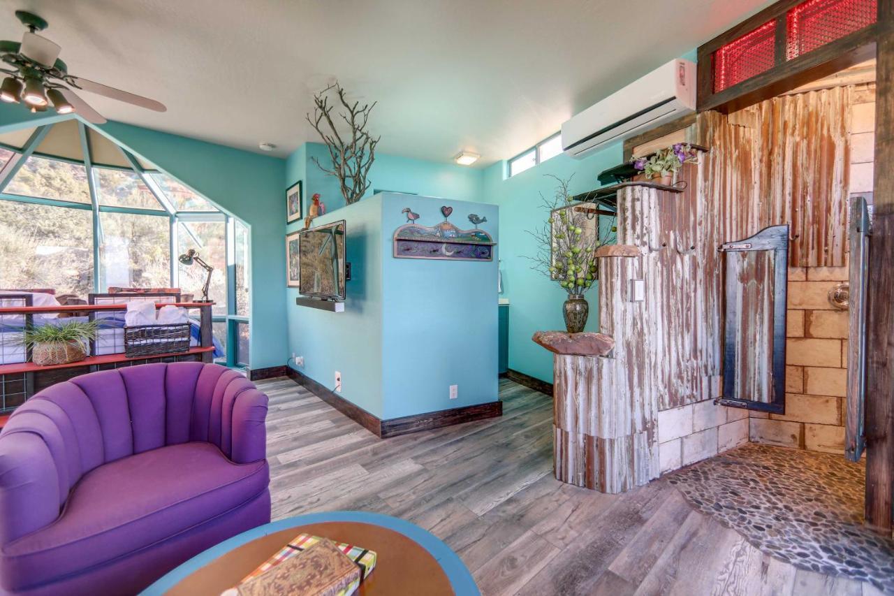 With Amazing View And On-site Hiking! Apartment
