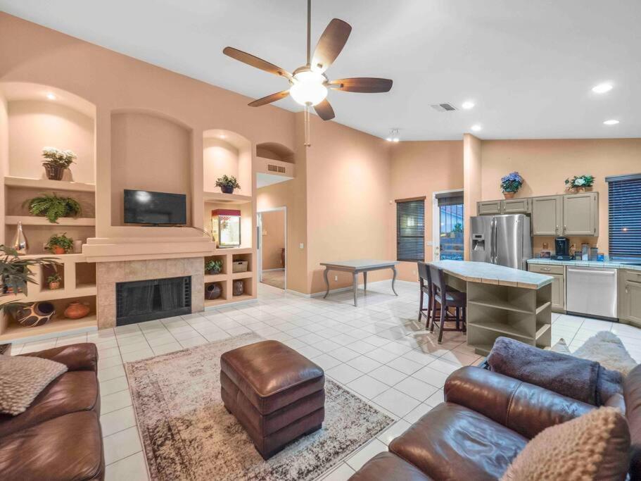 Private House In N Scottsdale Holiday home Cave Creek