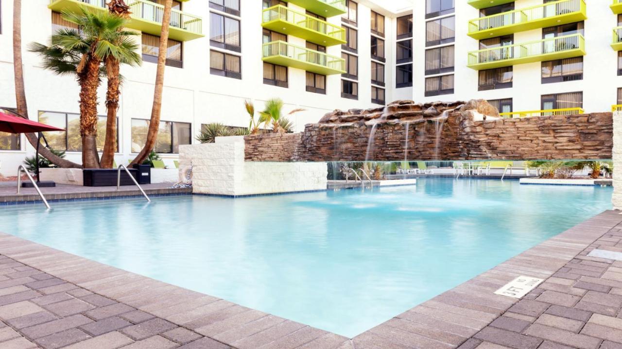 Phoenix-mesa Chandler By Ihg Hotel