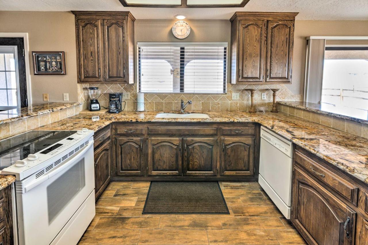 Bullhead With Private Pool, Hot Tub And View *