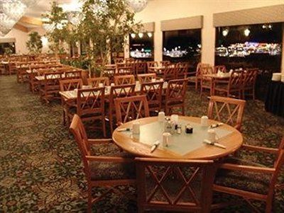 Shilo Hotel 3*