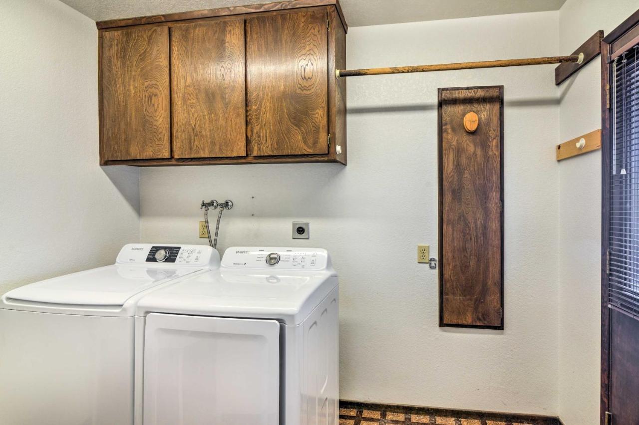 Bullhead With Private Pool, Hot Tub And View * Bullhead City
