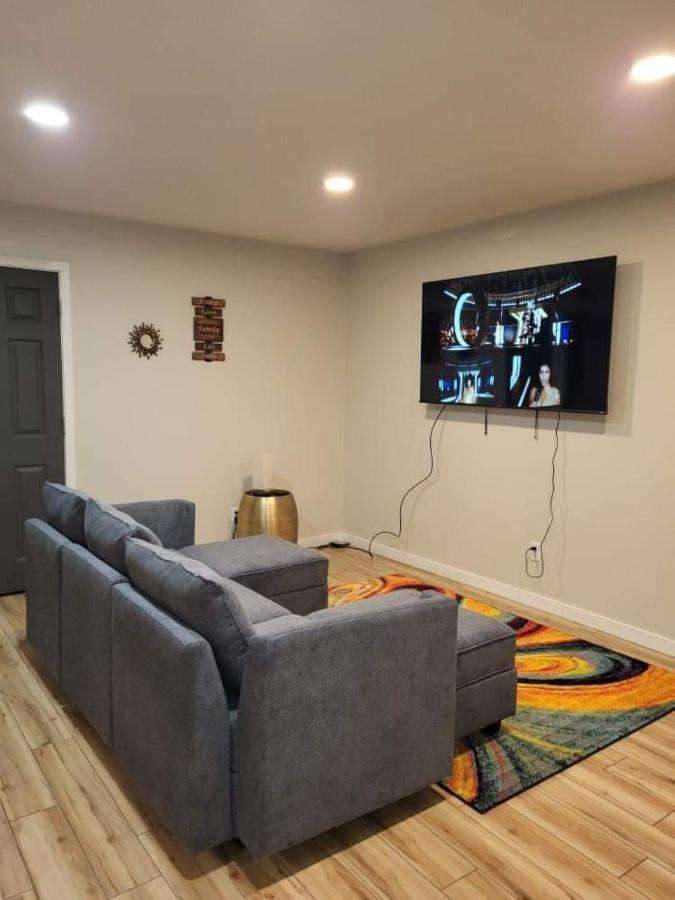 Your Cozy Away From Home! Apartment Phoenix