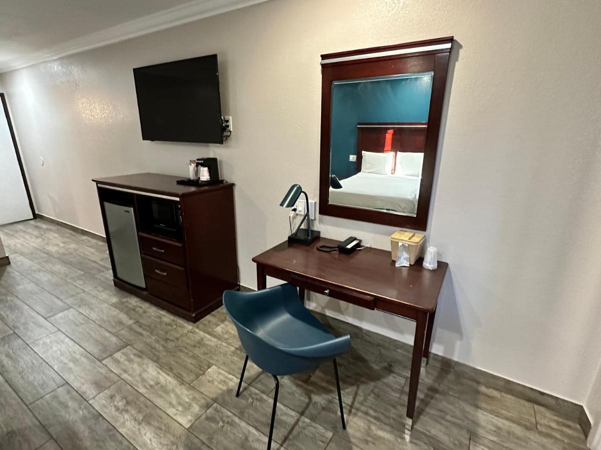 6 Az Near Downtown & Sloan Park Mesa