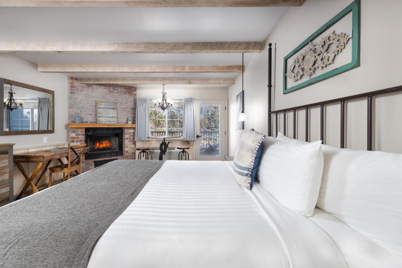 Hotel Sky Ranch
