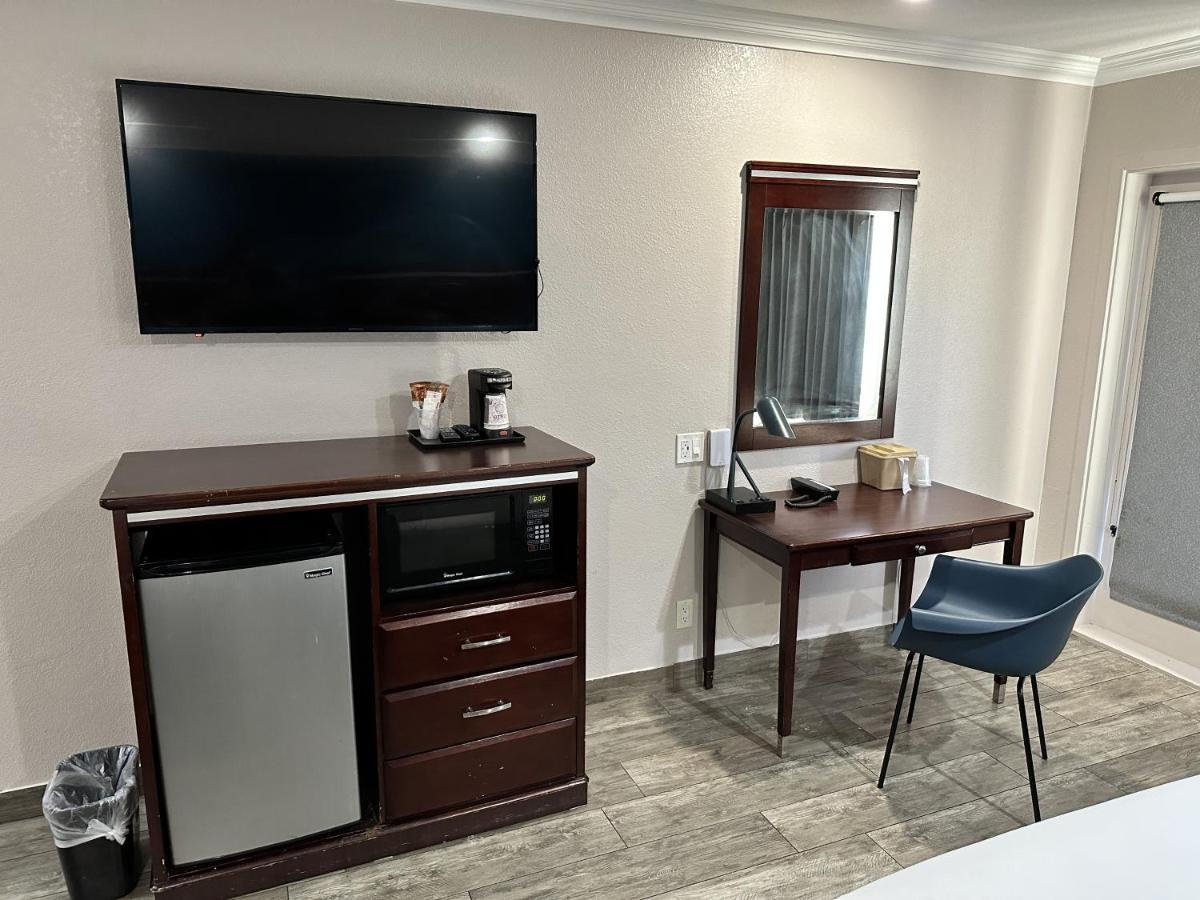 6 Az Near Downtown & Sloan Park 4*