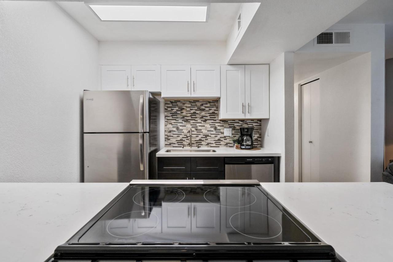 Newly Renovated 2br W Pool By Gia Apartment *