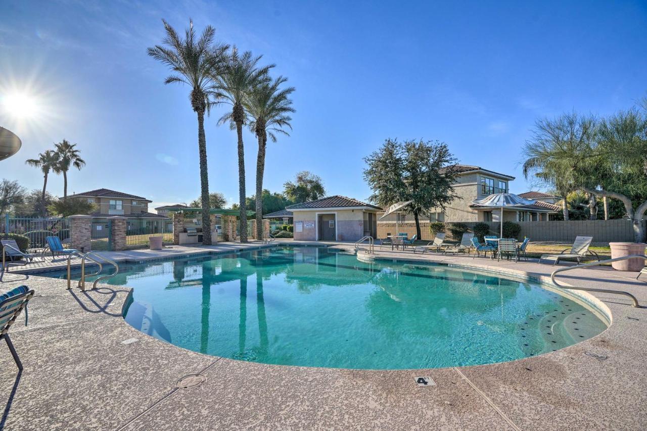 Holiday home Desert Oasis Walk To Community Pool Goodyear