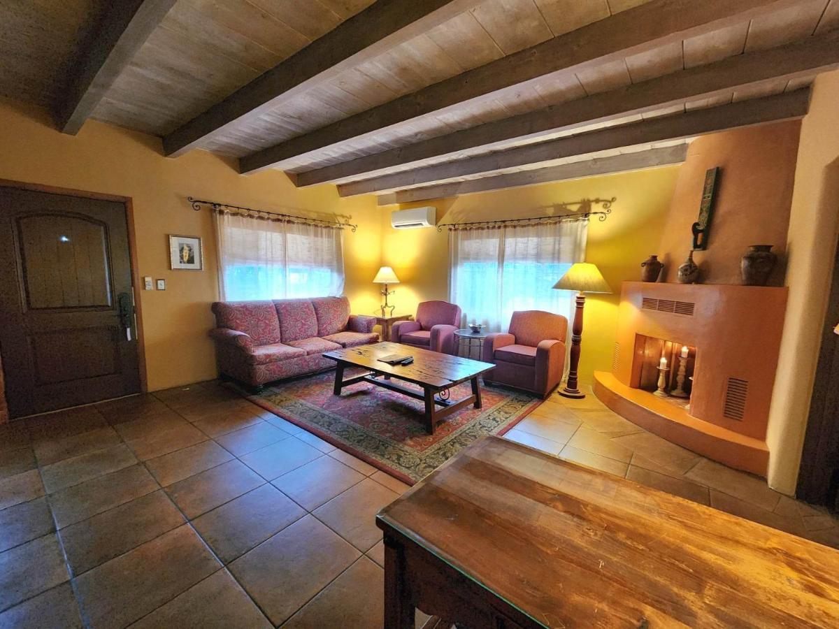 Hacienda Del Sol Guest Ranch
