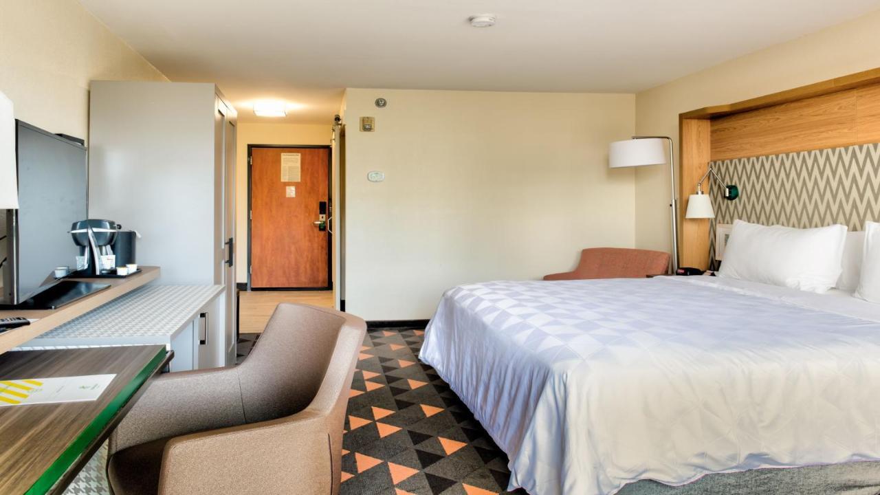 Phoenix-mesa Chandler By Ihg Hotel