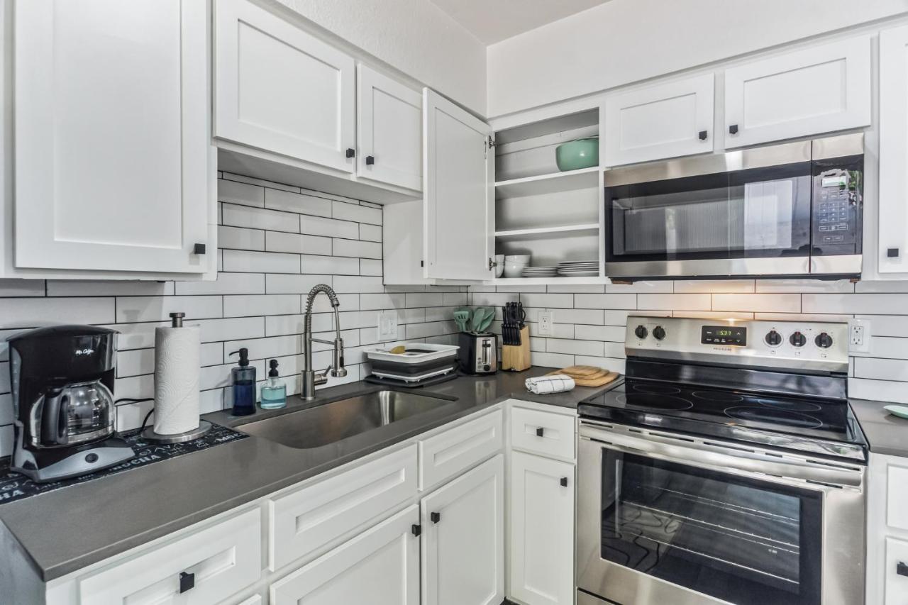Updated In - Close To Sky Harbor And Asu Apartment