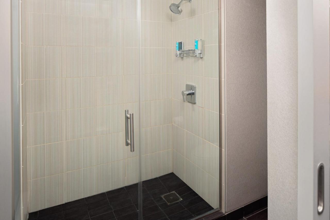 Aloft 3*