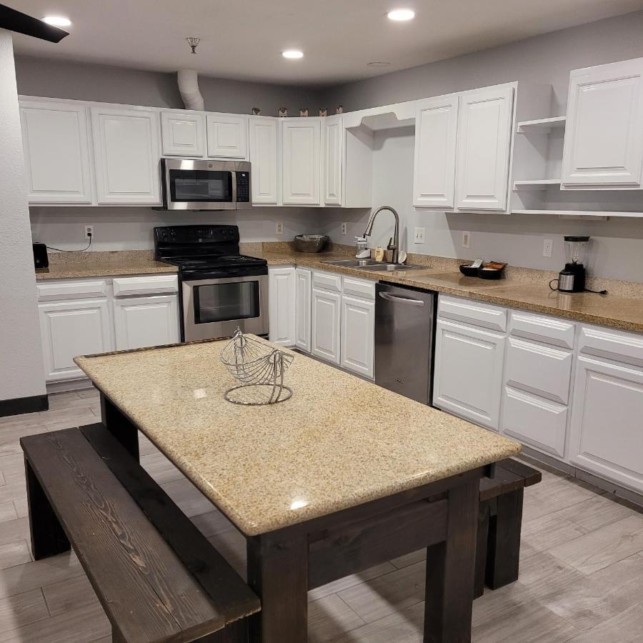 Pinetop Studio Suites Hotel 2*