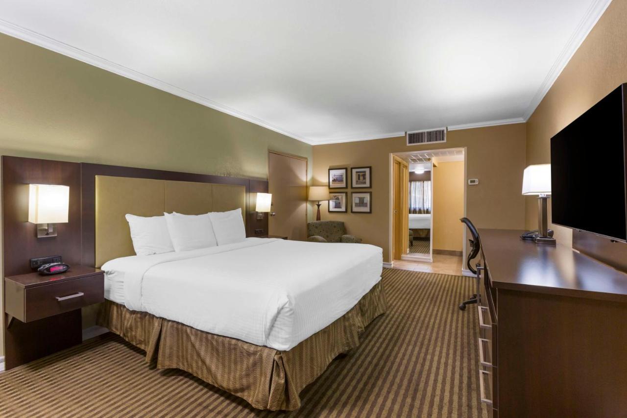 Western Royal Sun & Hotel Tucson