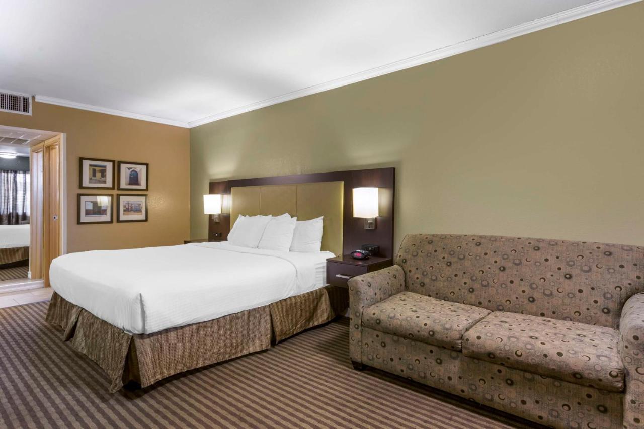 Western Royal Sun & Hotel 3*
