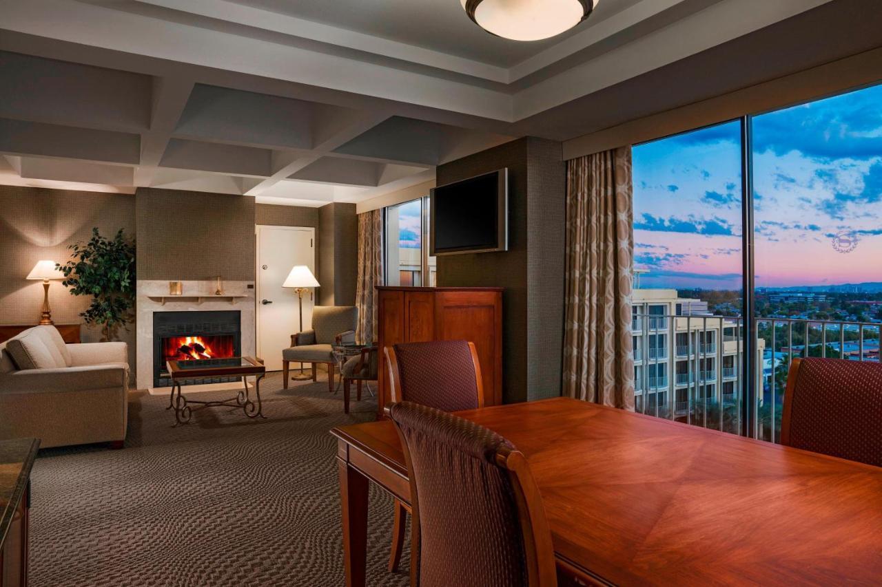 Sheraton Crescent