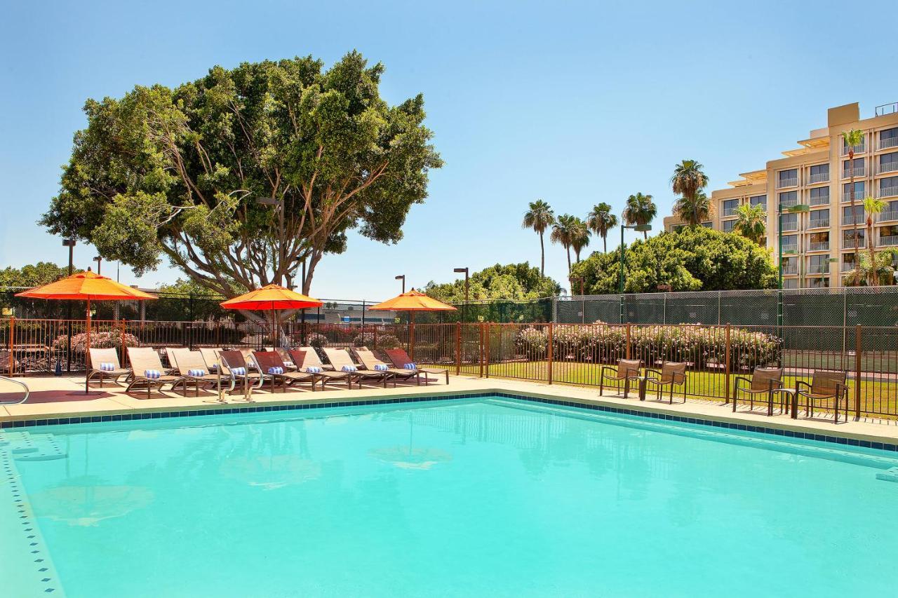 Sheraton Crescent 3* Phoenix