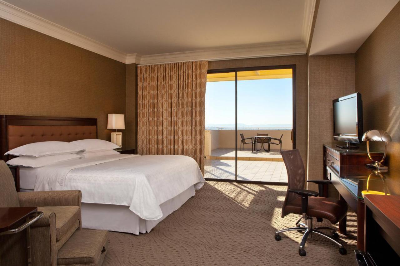 Sheraton Crescent 3*
