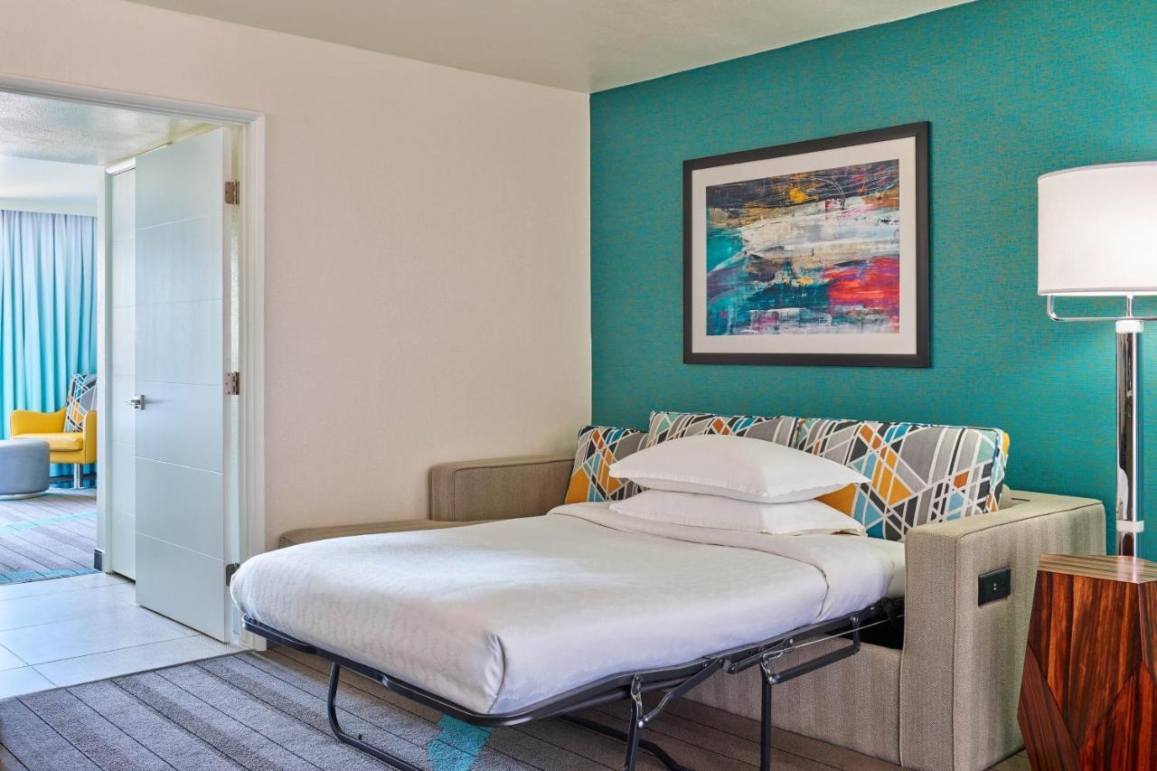 Sheraton & 3* Tucson