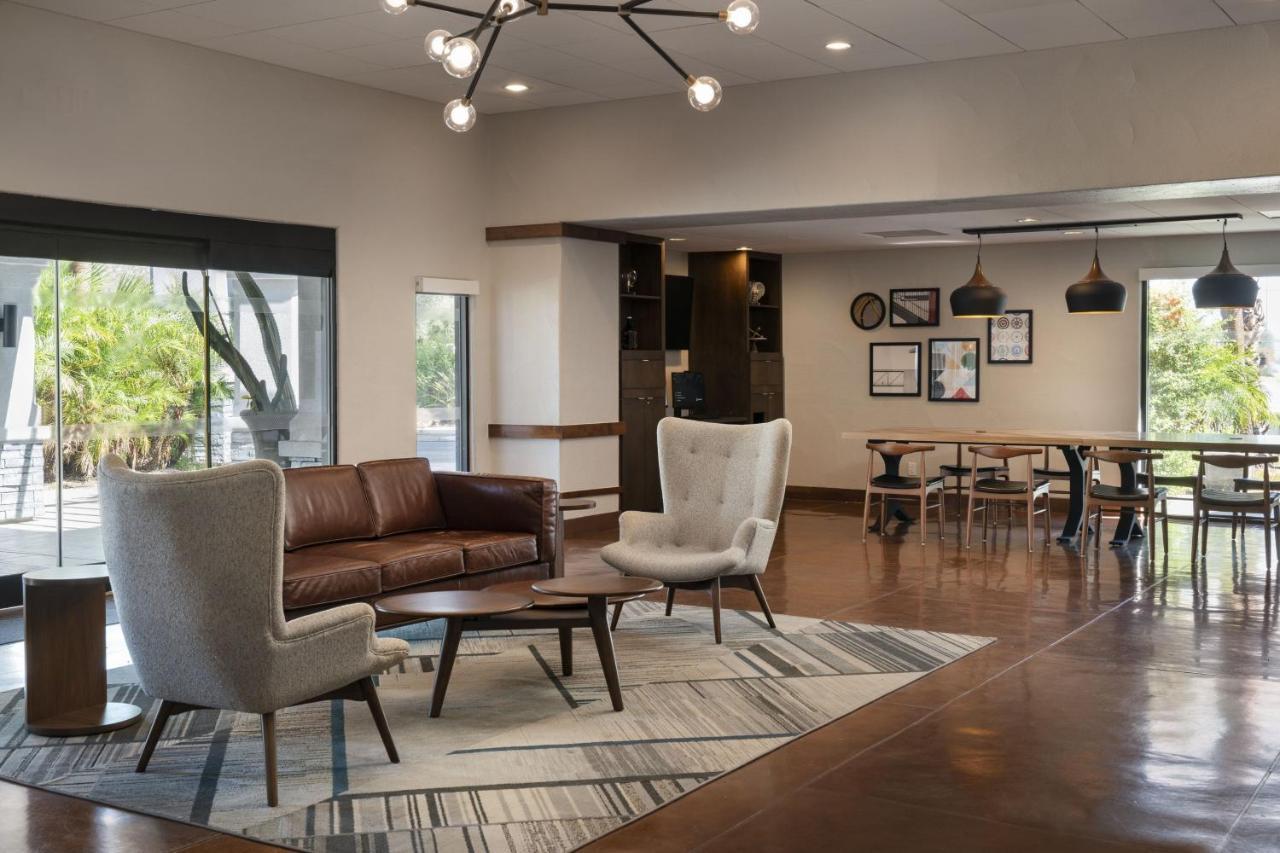 Four Points By Sheraton Airport Hotel