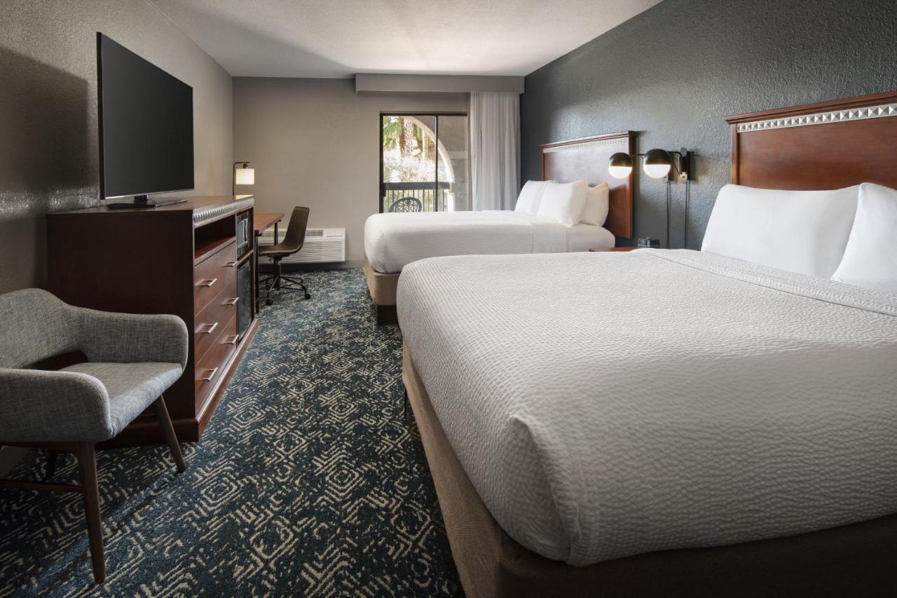 Four Points By Sheraton Airport
