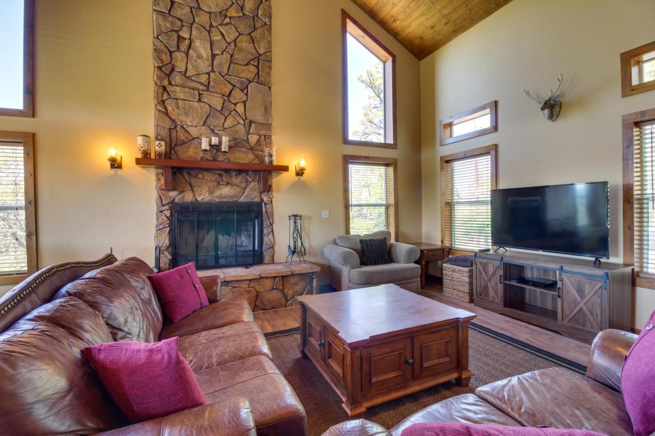 Hilltop Hideaway In Show With Mountain Views! * Show Low